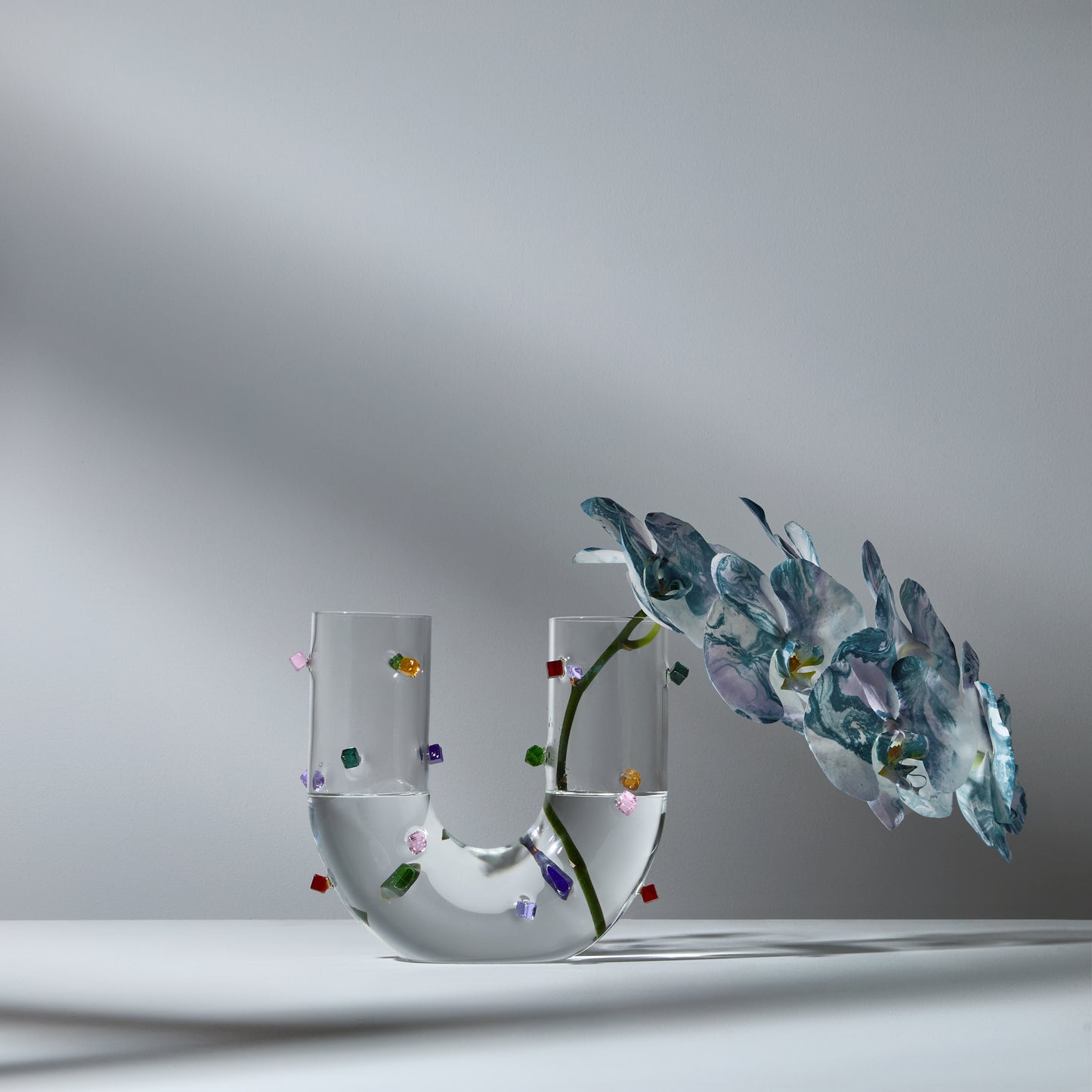 JEWEL U VASE
